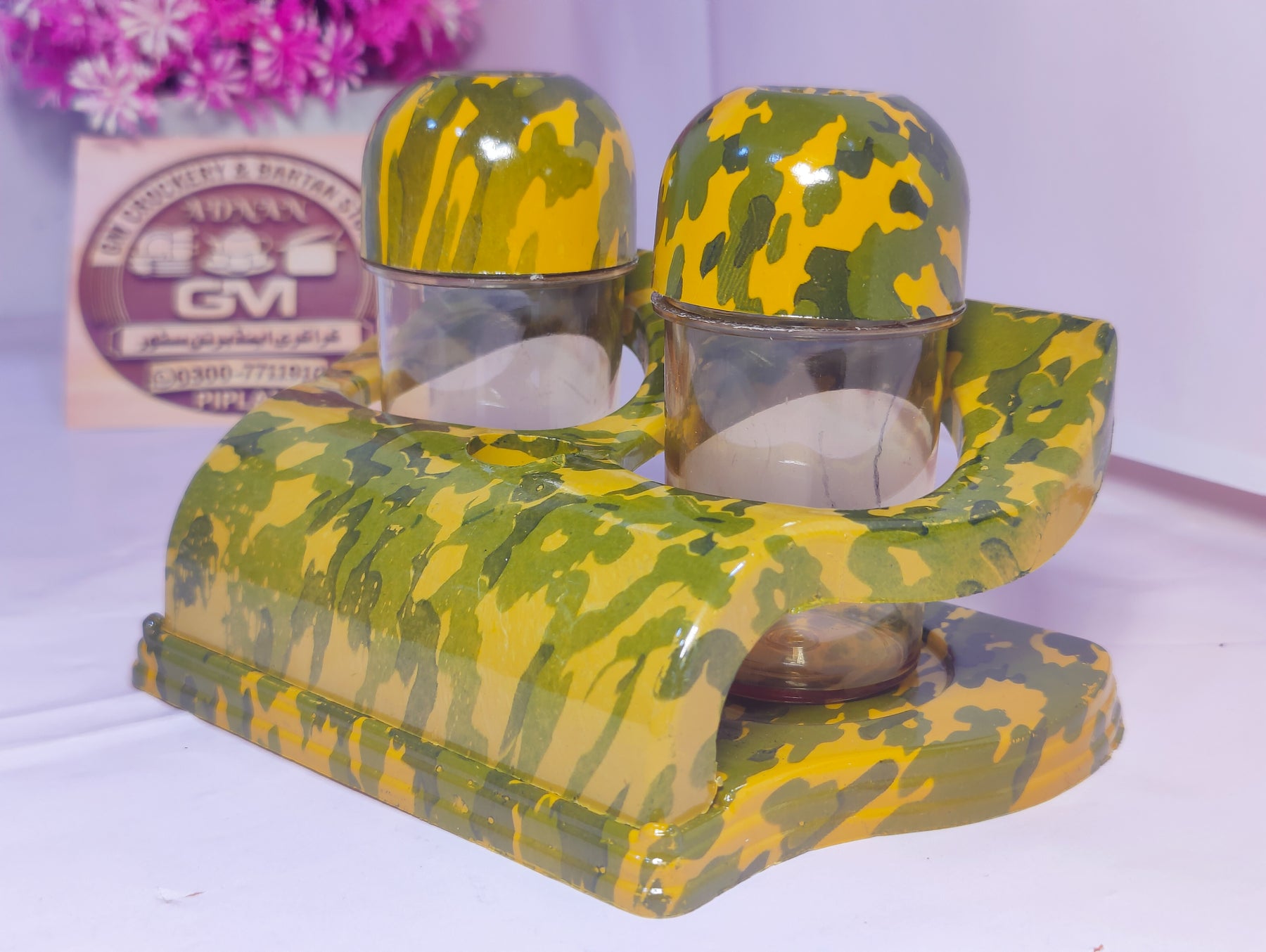 Salt pepper Shaker/Dispenser Made From Very High Quality and Reliable for long term usages Value for money Attractive and easy to fill,Also clean easily