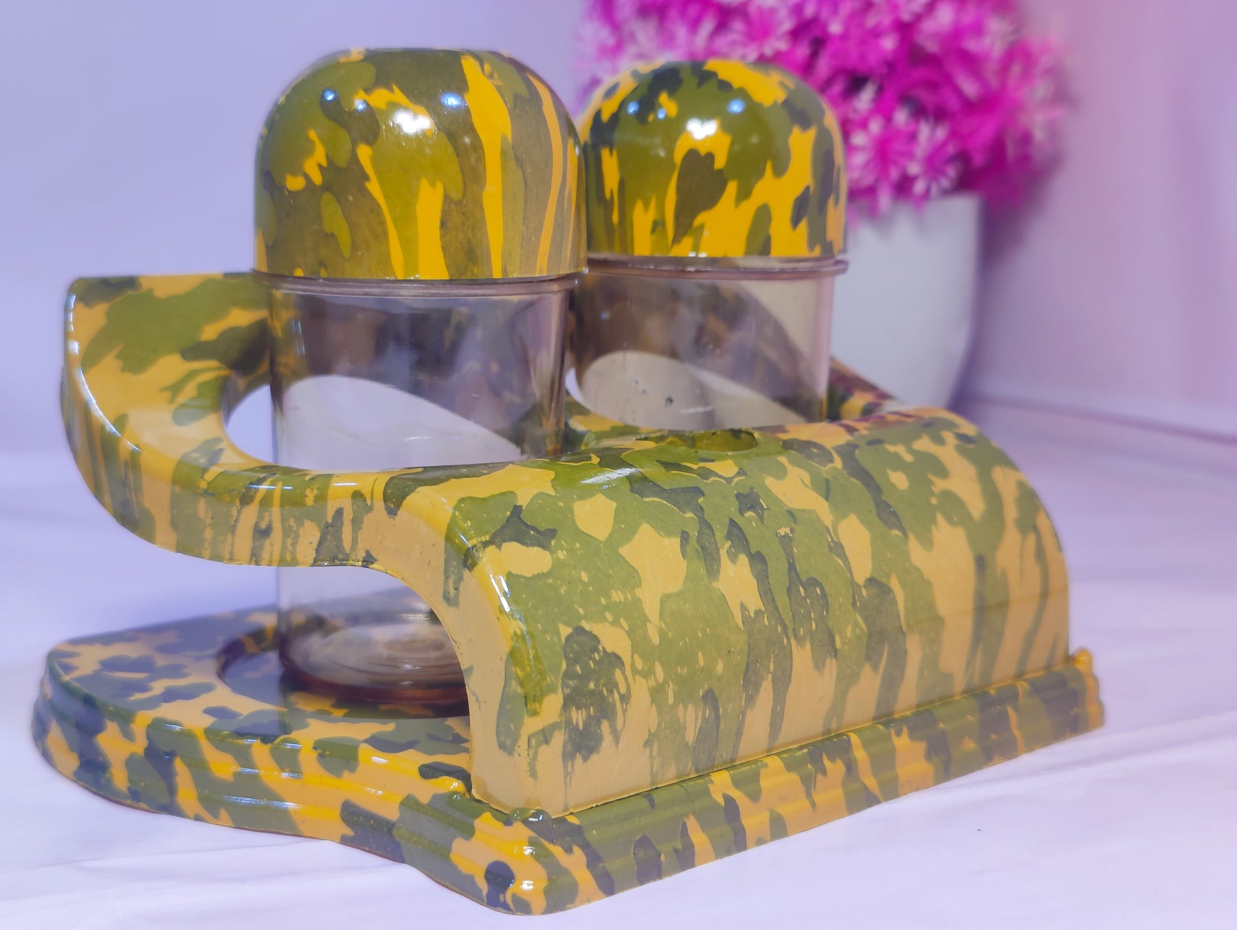 Salt pepper Shaker/Dispenser Made From Very High Quality and Reliable for long term usages Value for money Attractive and easy to fill,Also clean easily