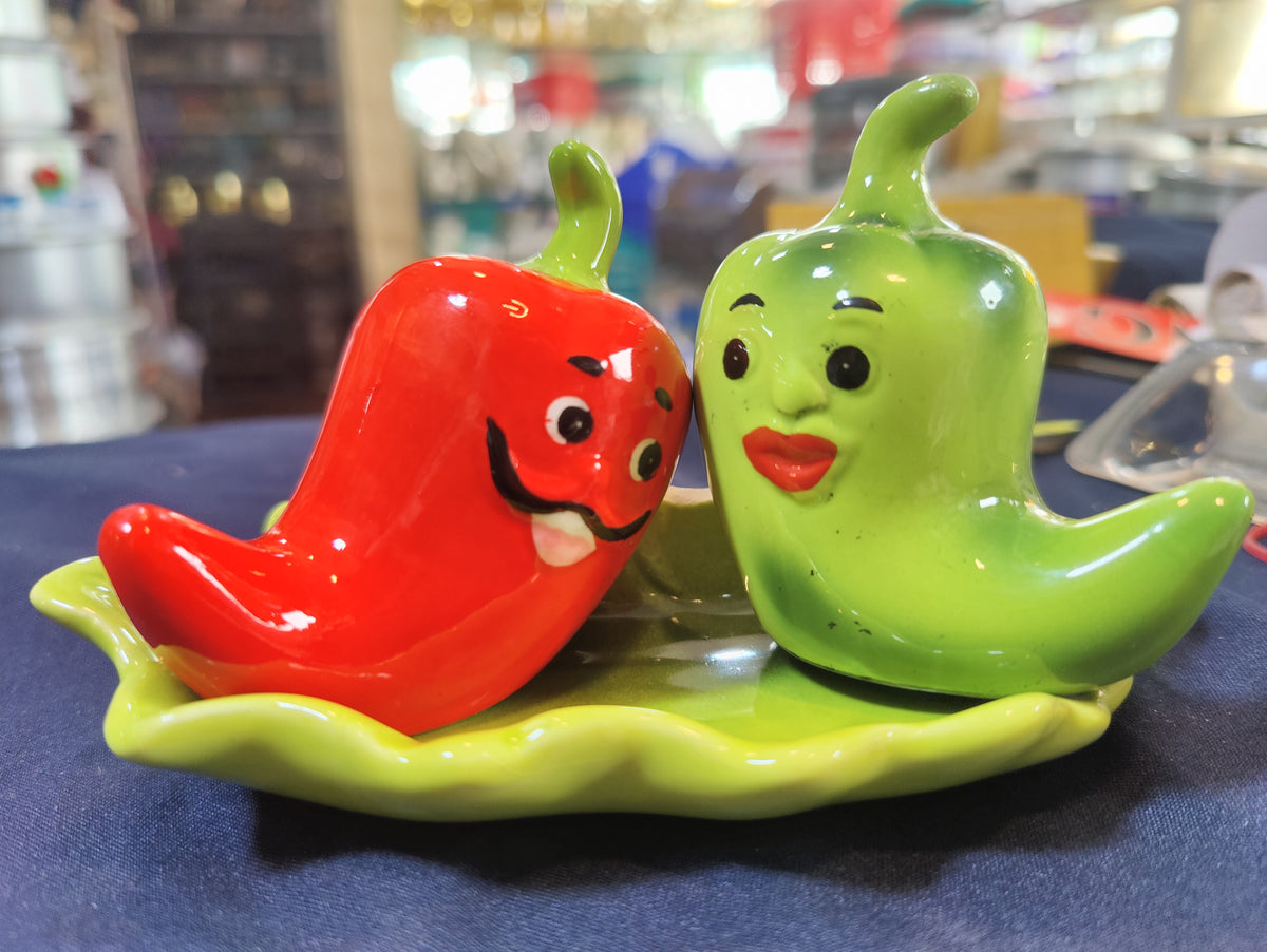 High Quality Cute shapes salt and pepper shaker